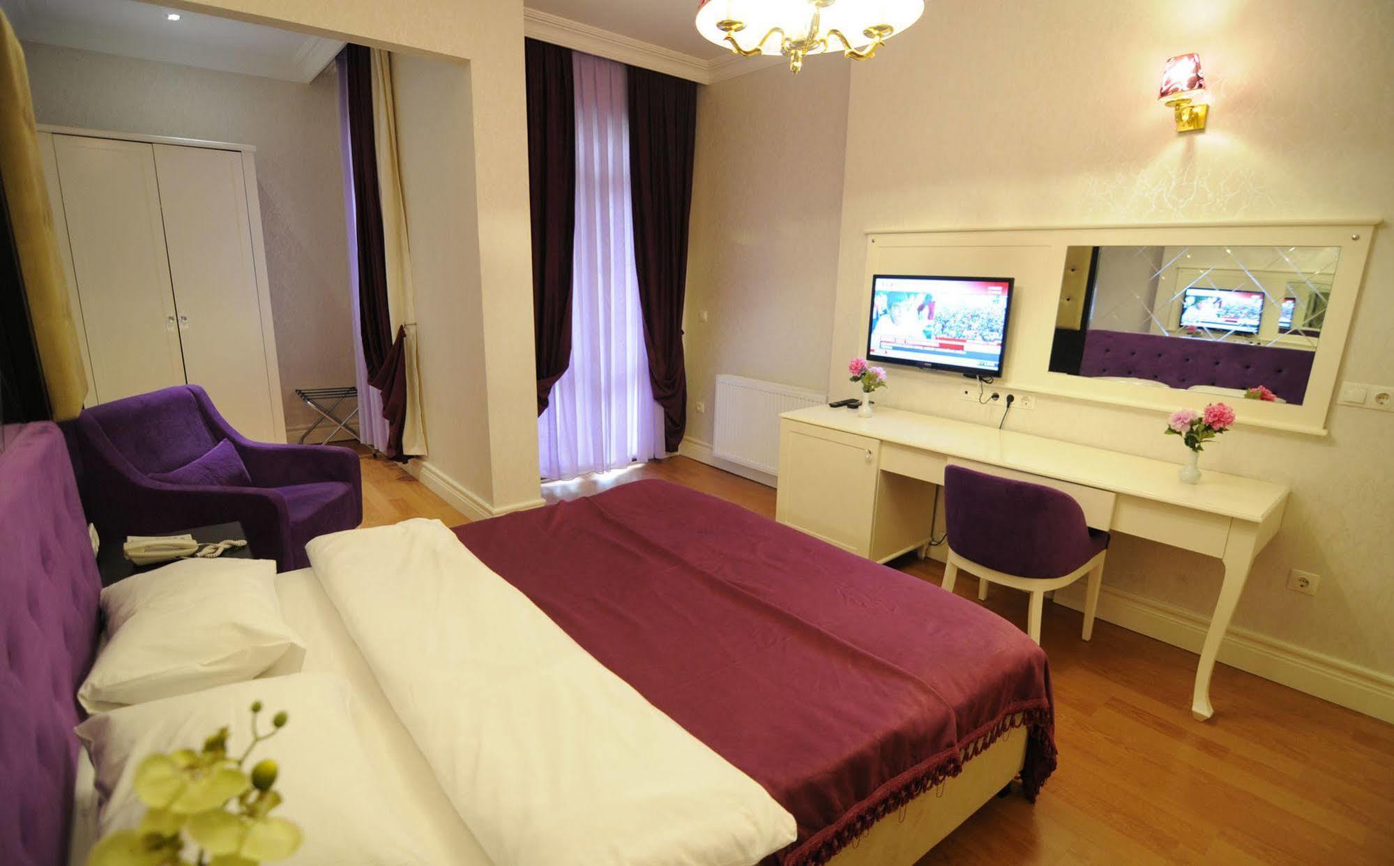 East Hotel Suite Стамбул Экстерьер фото
